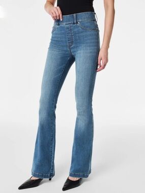 Spanx SPANXshape EveryWear Flare Jeans-Vintage Indigo Size XL